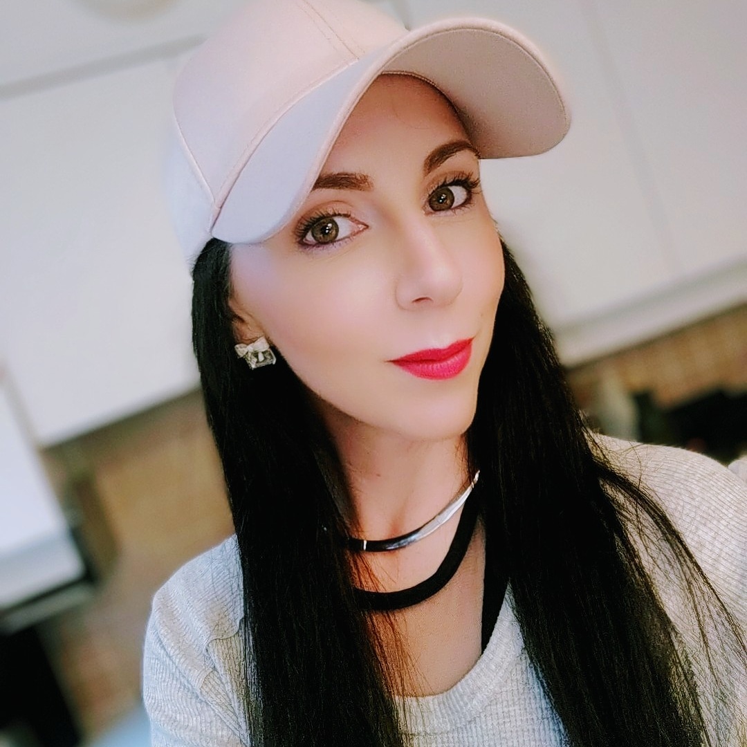 Glowing Skin For An Everyday Make Up Look